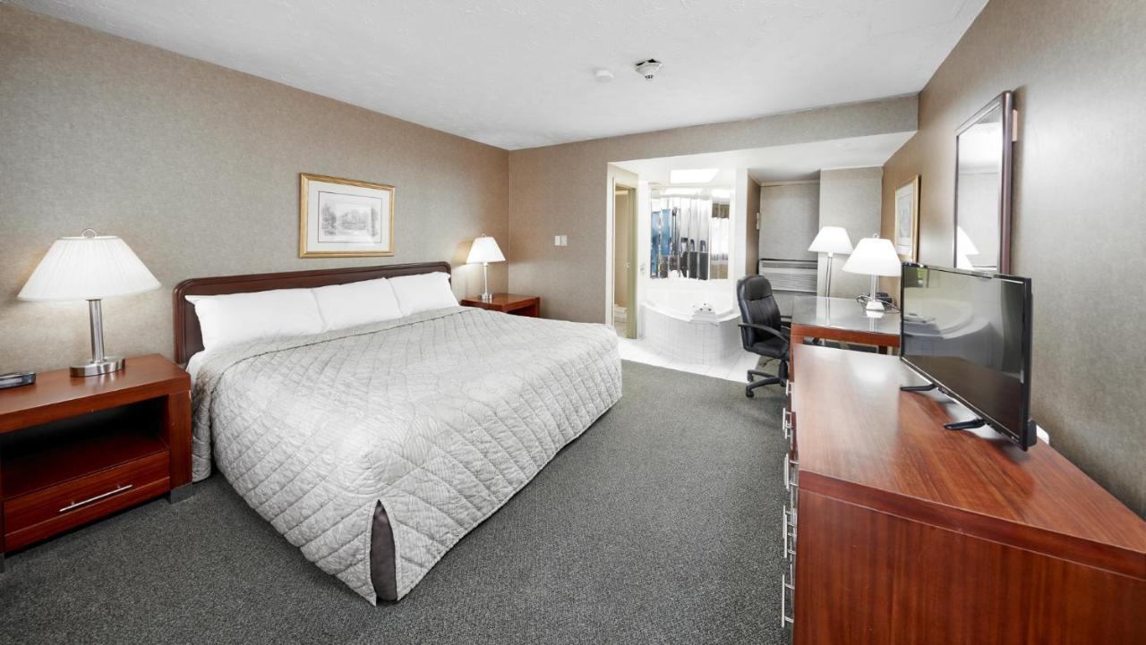 The Falls Hotel & Inn Ниагара-Фолс Экстерьер фото